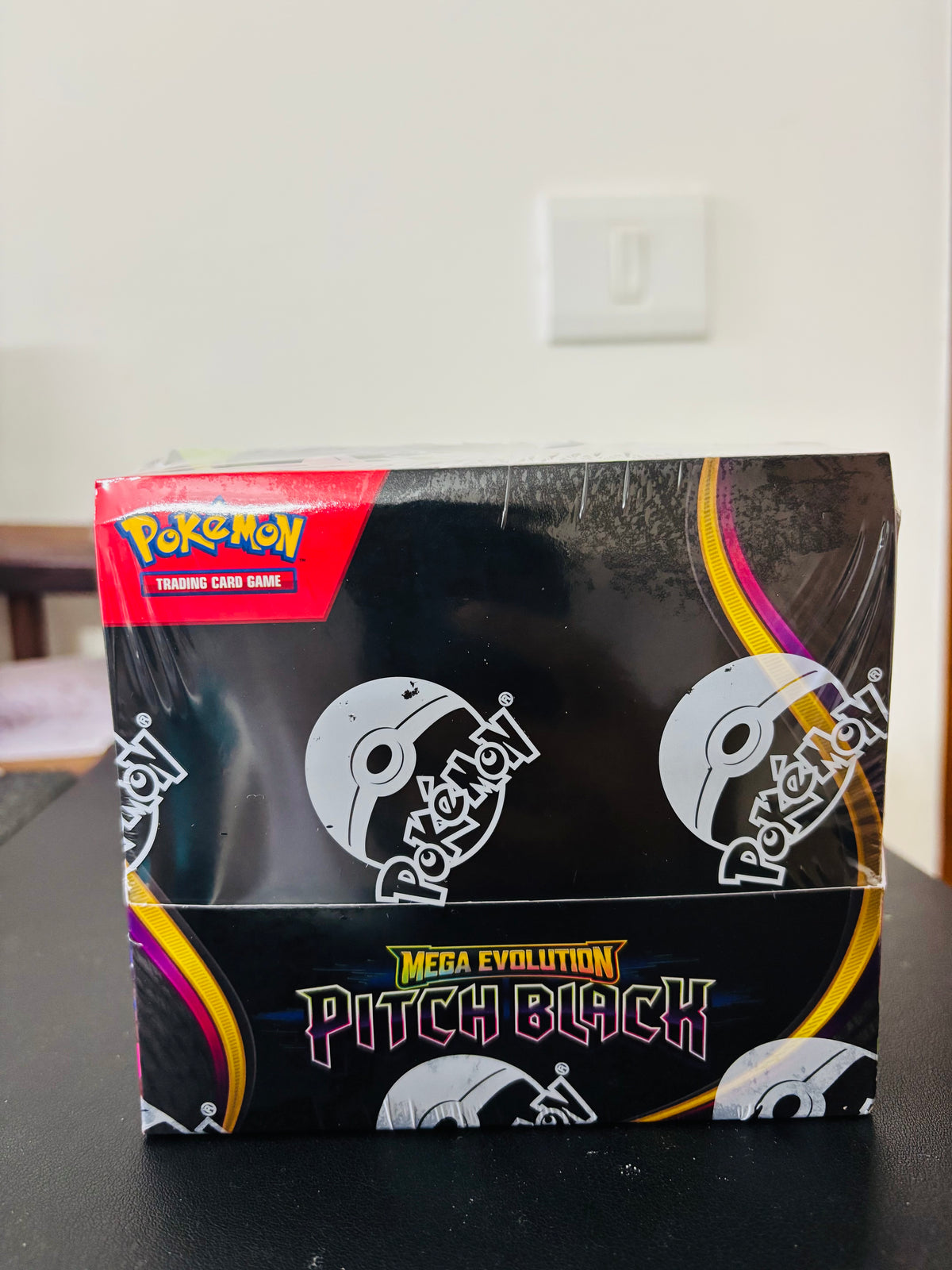 Pokémon TCG: Mega Evolution Pitch Black Booster Box