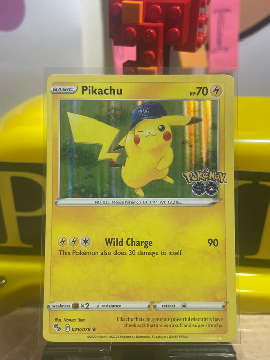 2022 Pikachu [Holo] #28 Pokemon Go