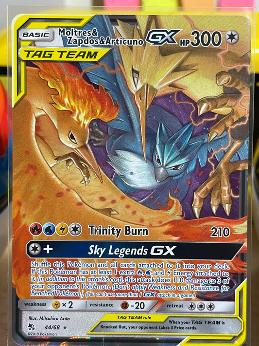 2019 Moltres & Zapdos & Articuno #44 Hiden Fates