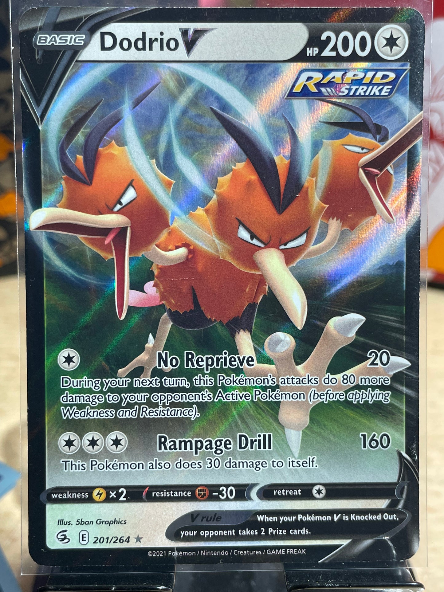 2021 Dodrio V #201 Fusion Strike