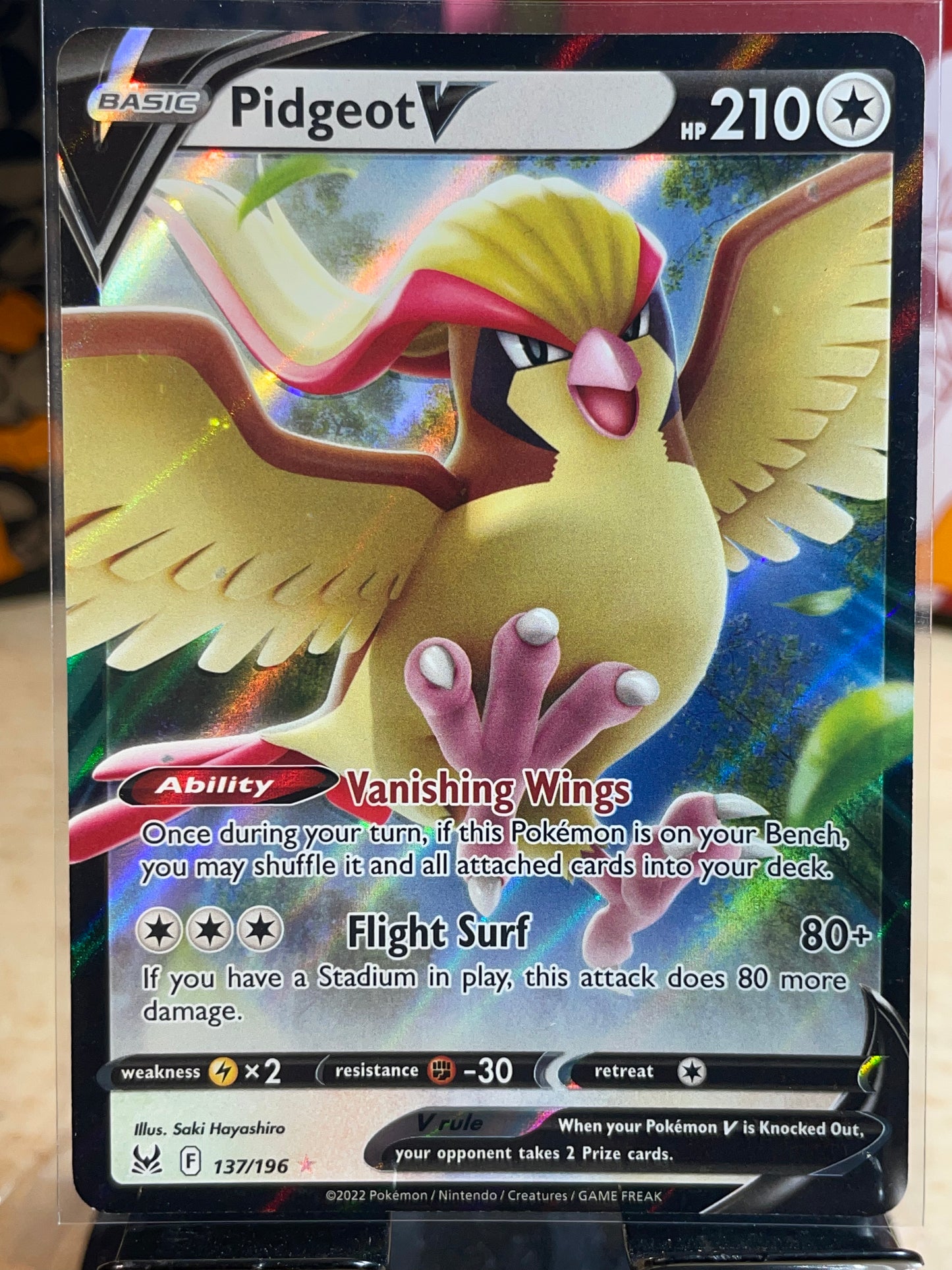 2022 Pidgeot V #137 Lost Origin
