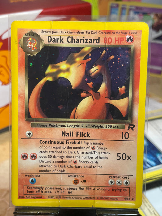 2000 Dark Charizard #4 Team Rocket [CREASED]