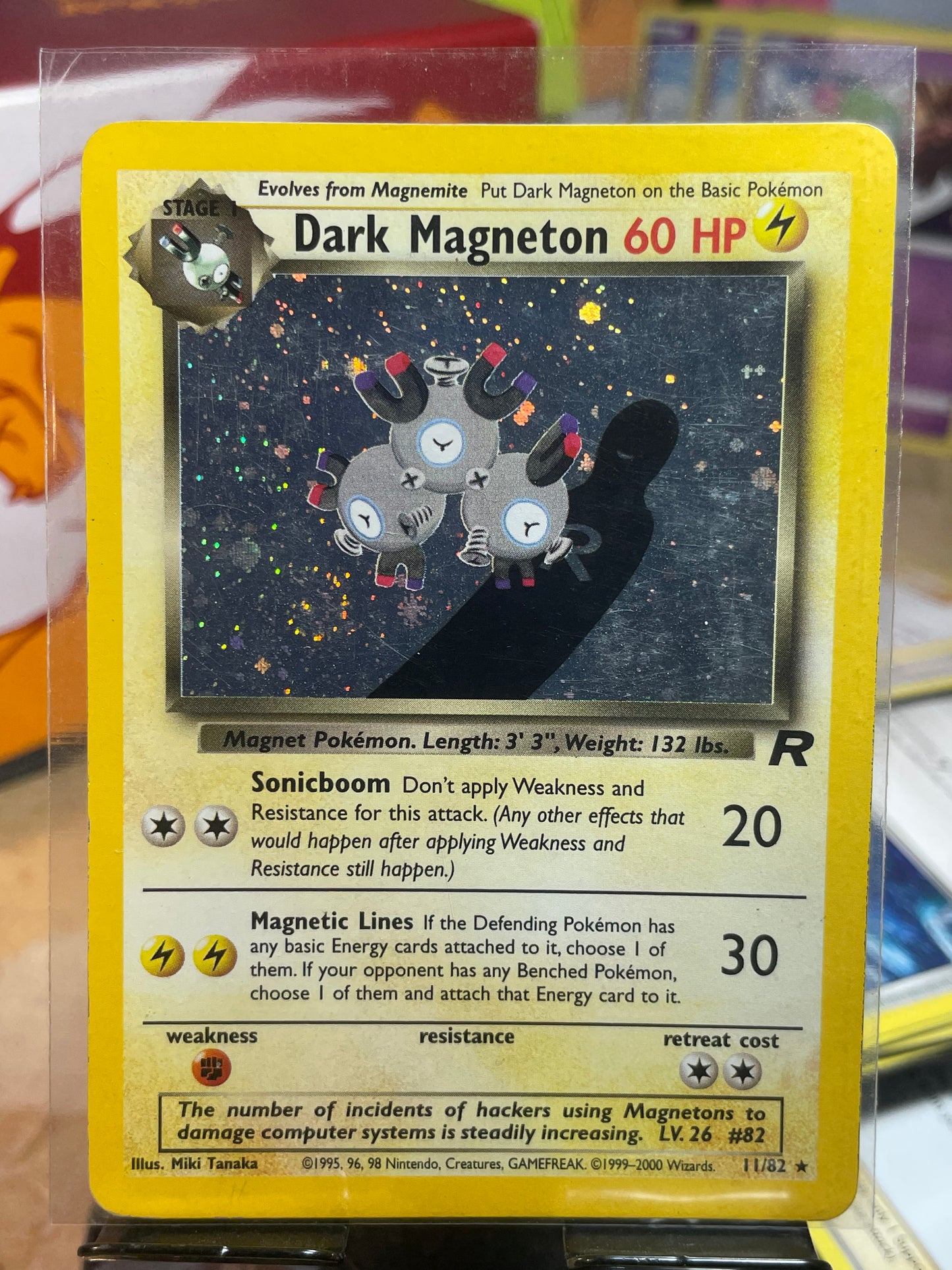 2000 Dark Magneton #11 Team Rocket [MP]