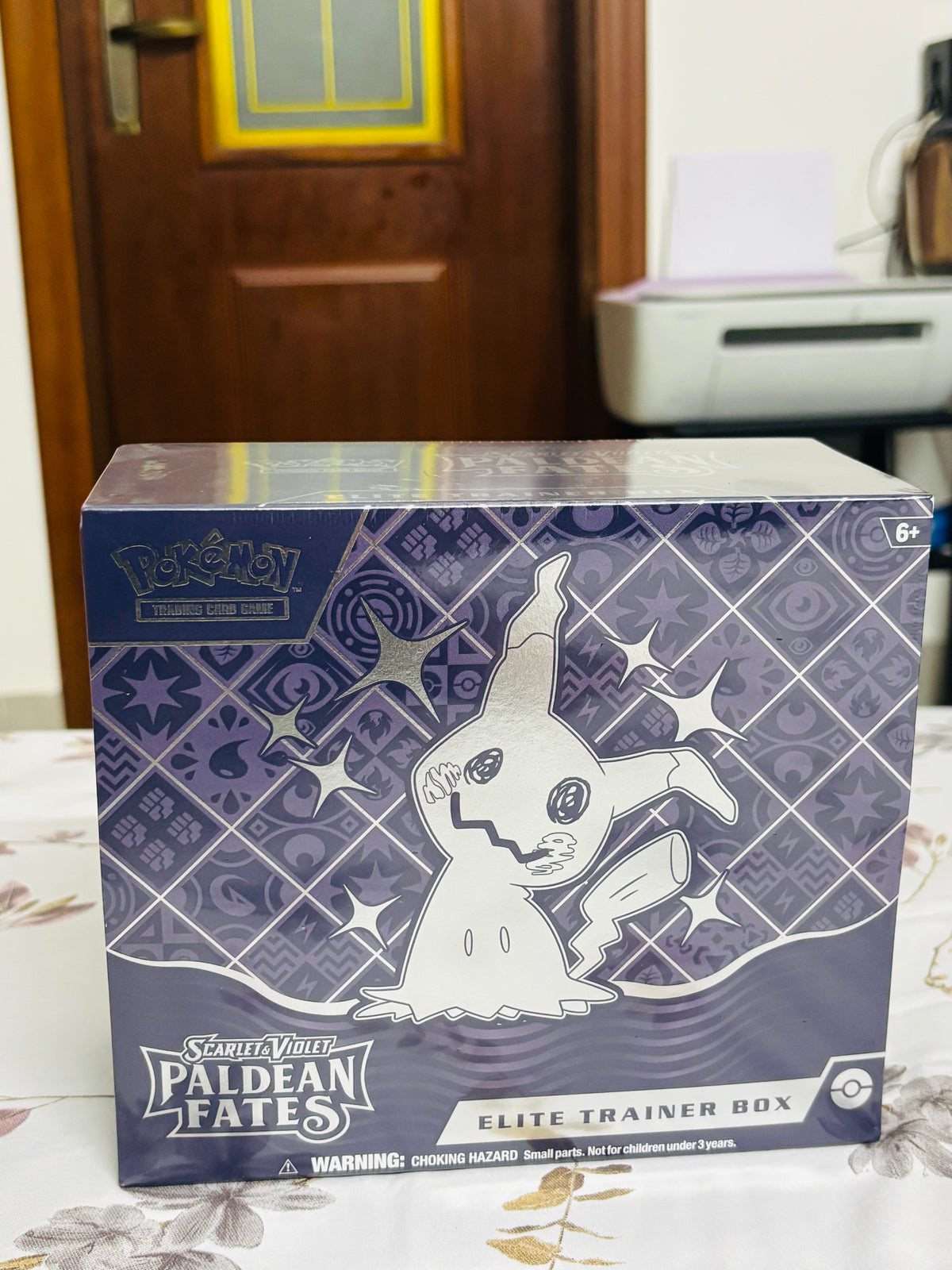 Paldean Fates Elite Trainer Box (Comes with Magnetic Acrylic Case)
